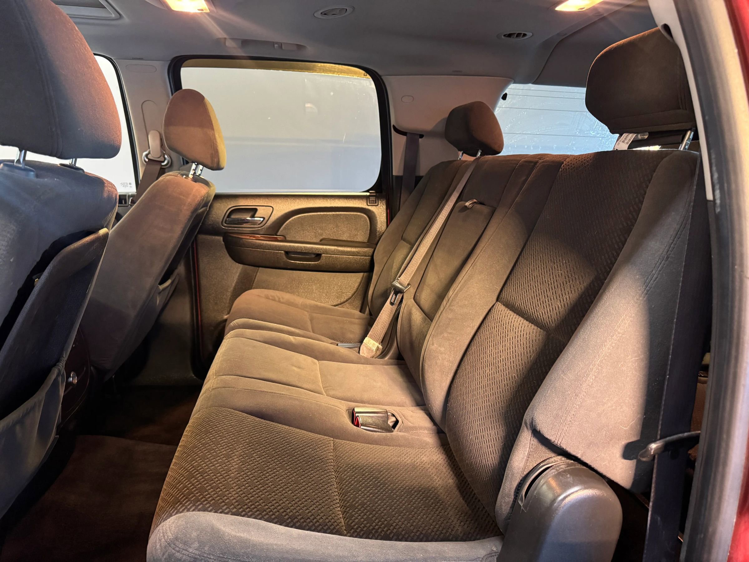 Used 2008 Chevrolet Suburban LT w/ Convenience Package 1 image 23