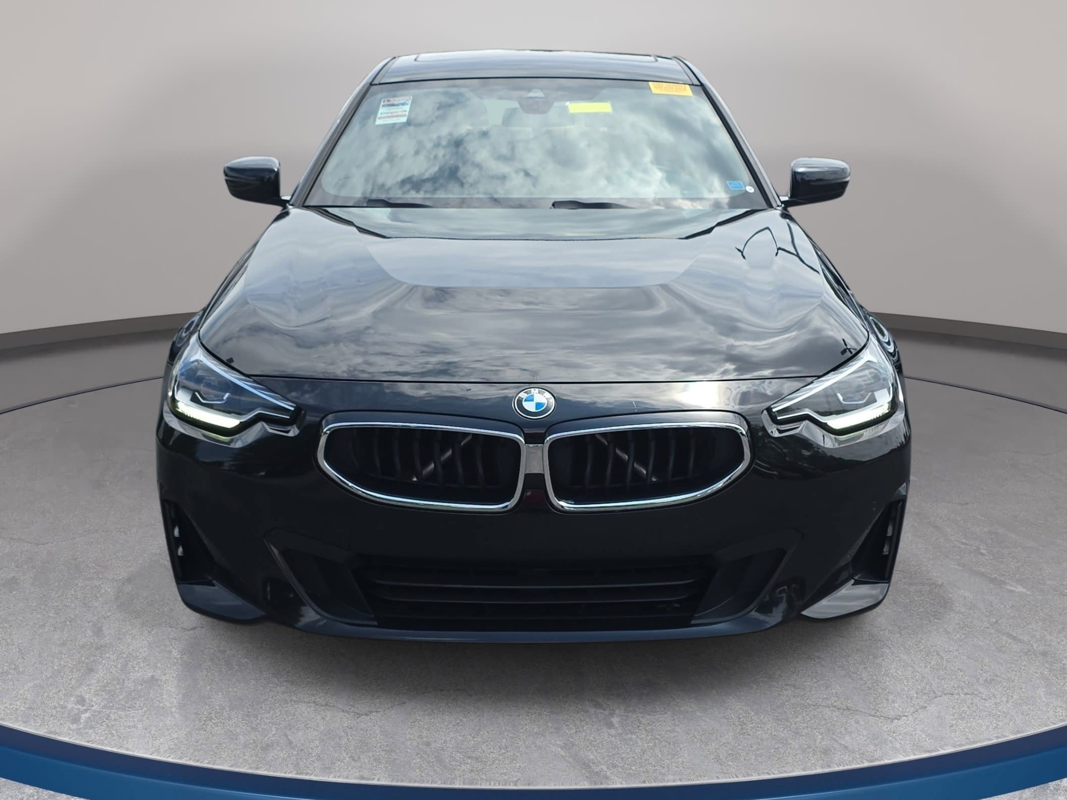 Used 2022 BMW 230i Coupe w/ Convenience Package RWD image 2