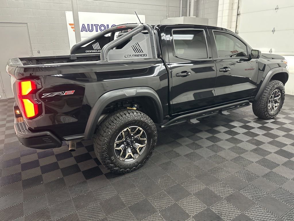 Used 2024 Chevrolet Colorado ZR2 w/ ZR2 Convenience Package III image 10