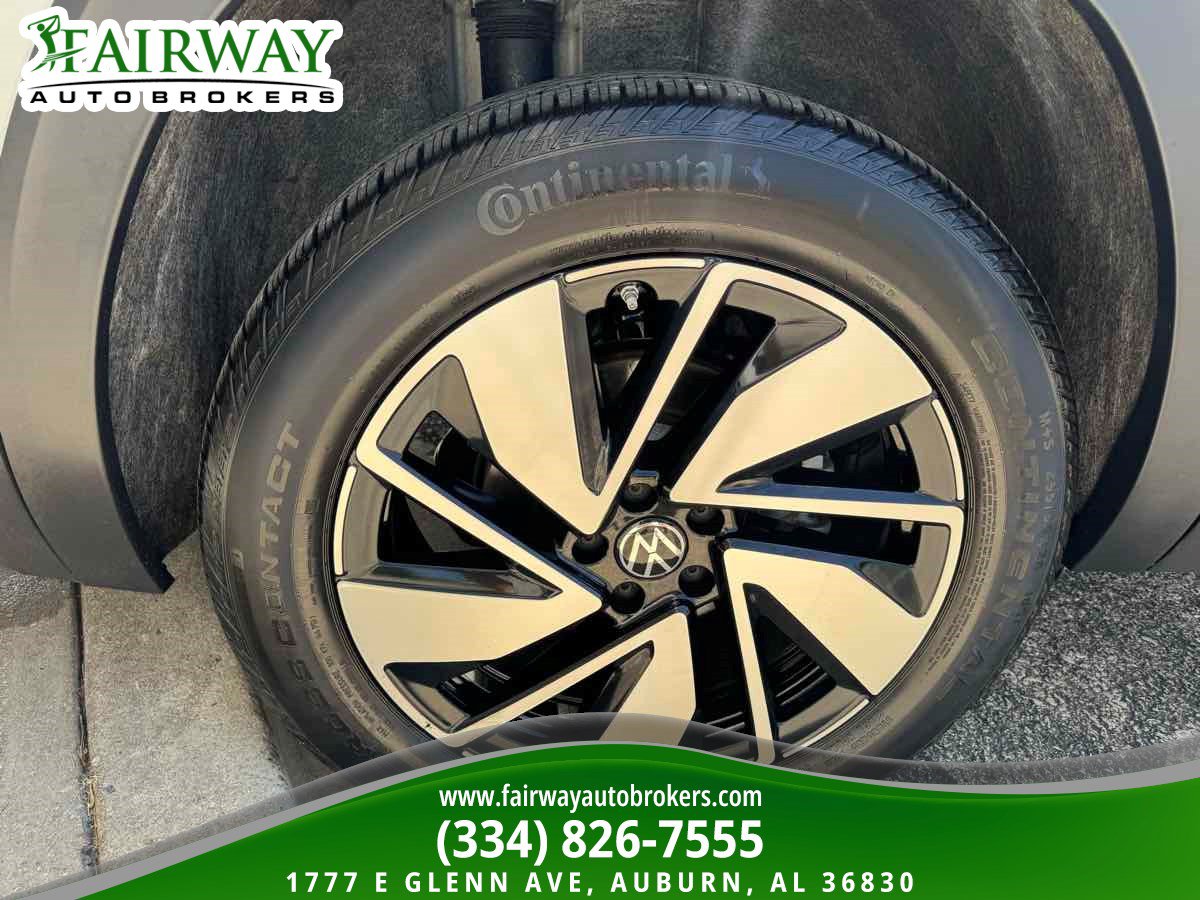 Used 2025 Volkswagen Atlas SE AWD/4WD image 36