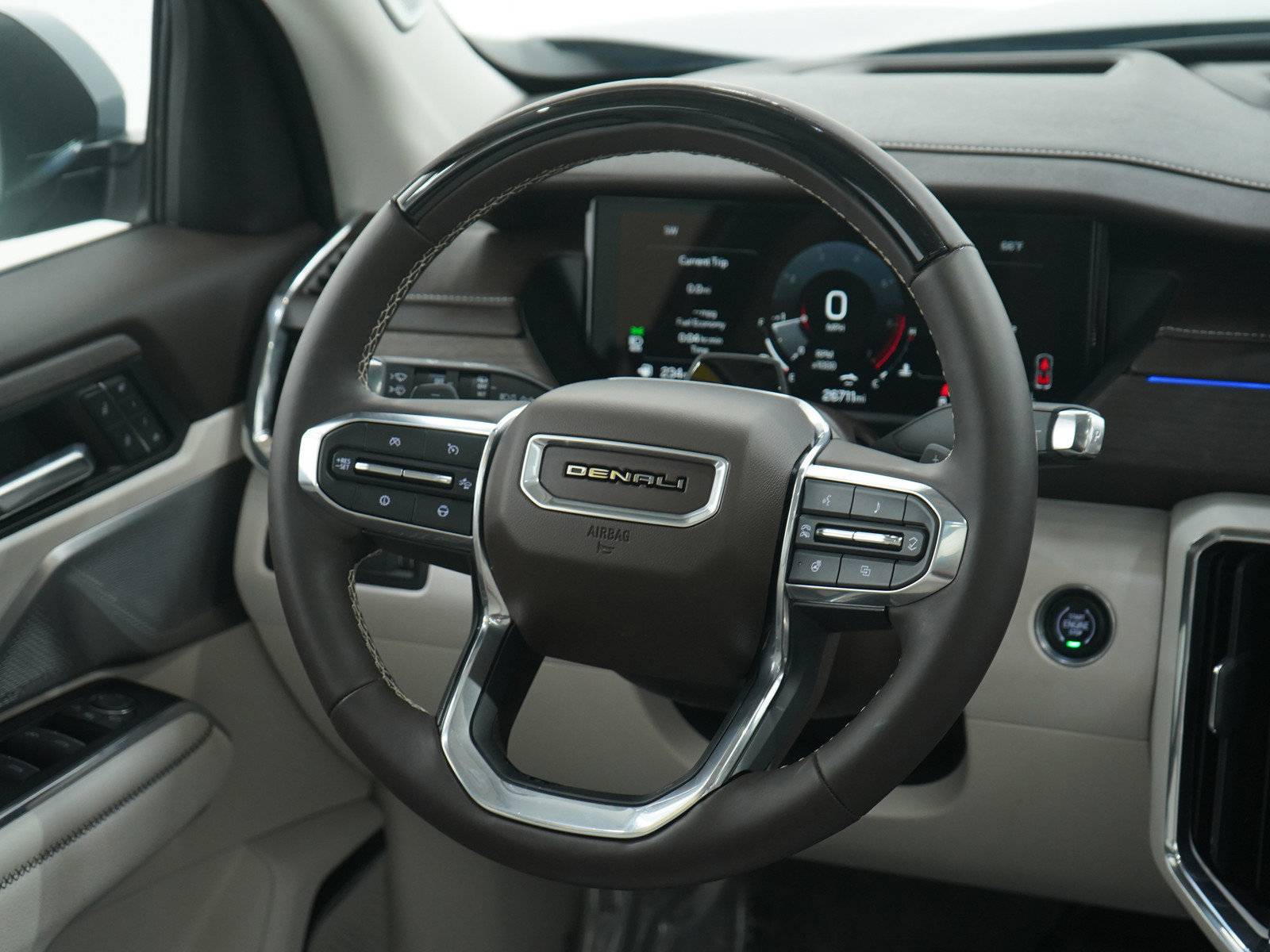 Used 2024 GMC Acadia Denali w/ Super Cruise Package image 15