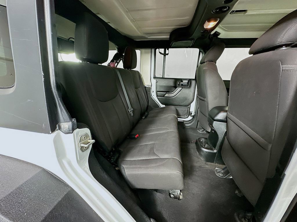 Used 2018 Jeep Wrangler Unlimited Sport S image 24