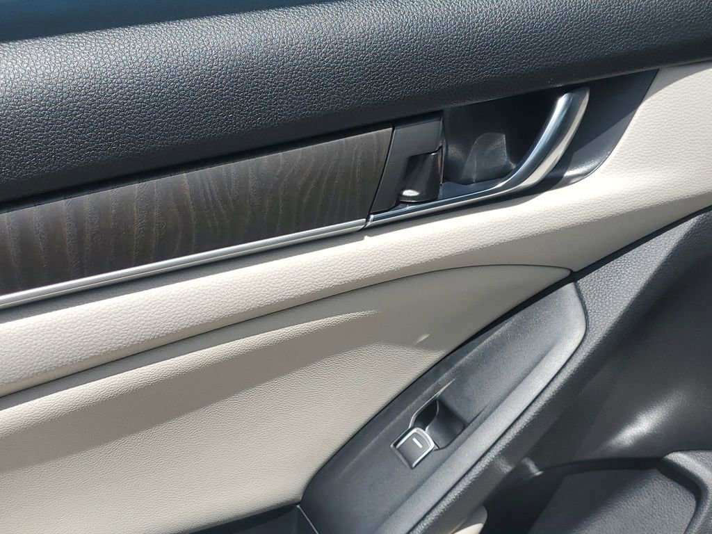 Used 2020 Honda Accord EX-L image 15