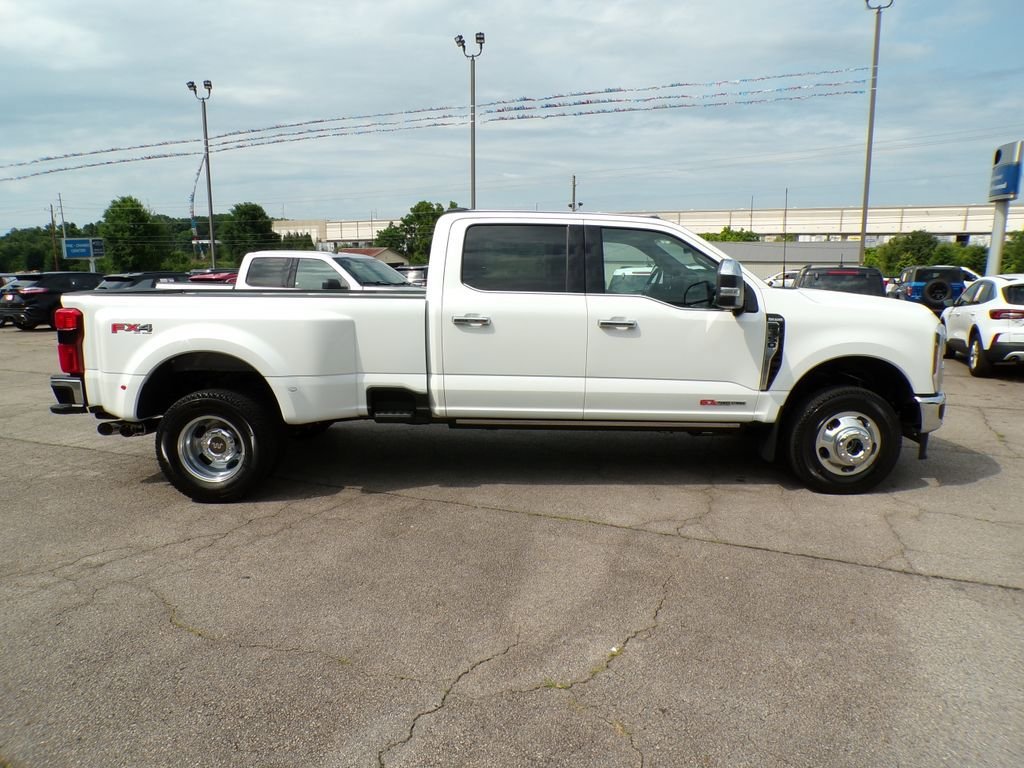 New 2026 Ford F350 King Ranch w/ Chrome Package AWD/4WD image 8