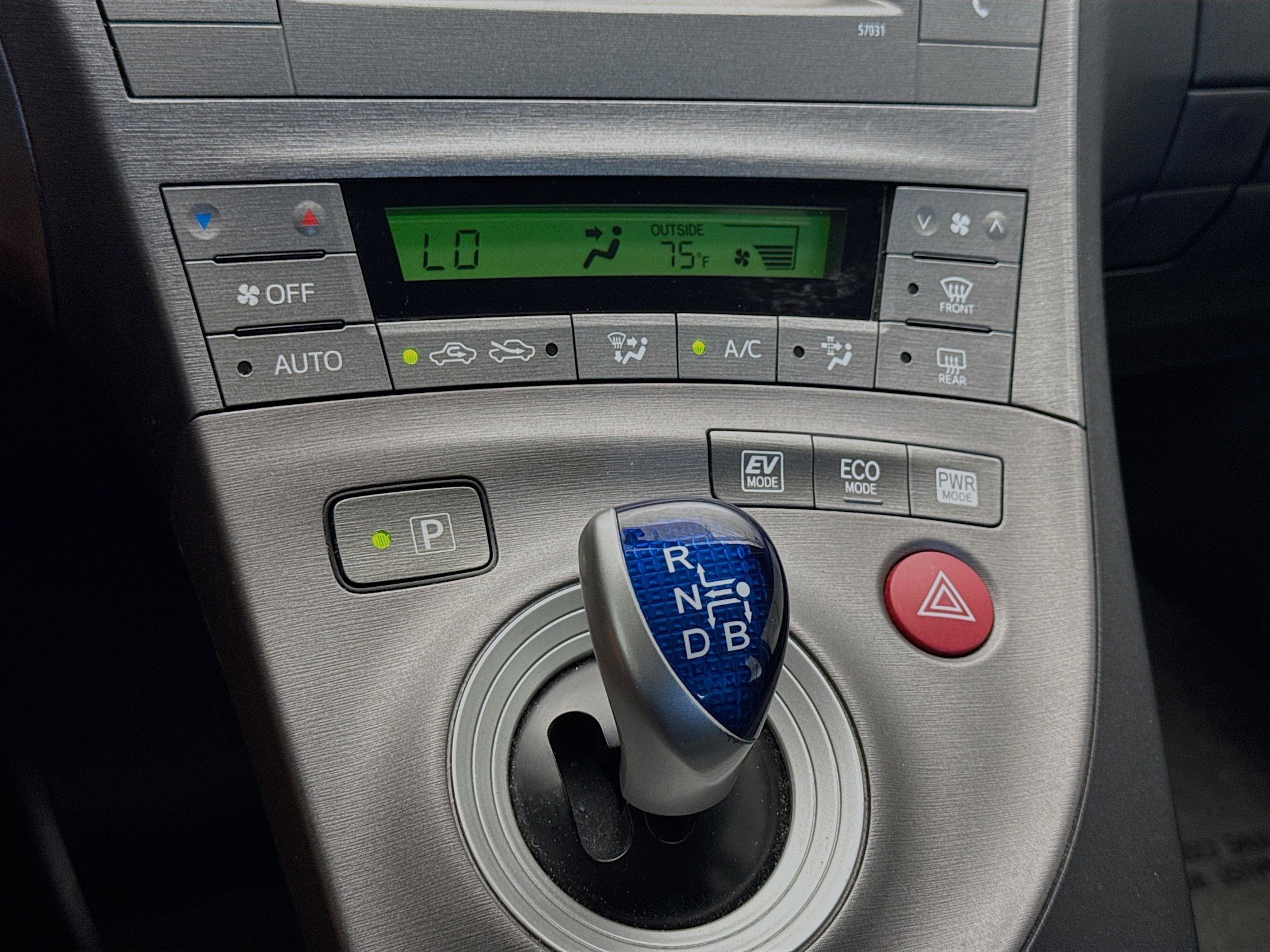 Used 2015 Toyota Prius Two image 12