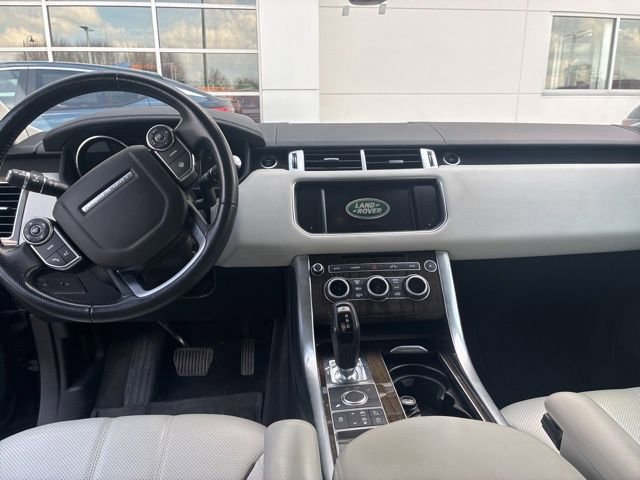 Used 2016 Land Rover Range Rover Sport HSE image 12
