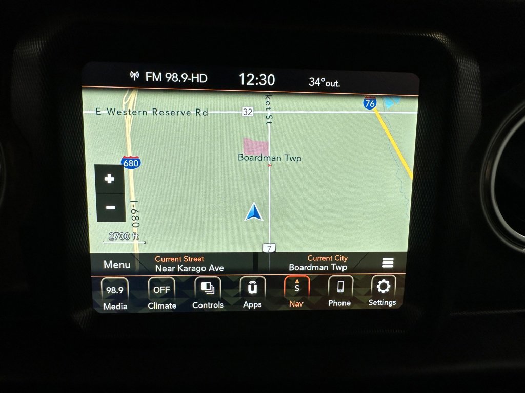 Used 2022 Jeep Wrangler Unlimited Sahara image 8