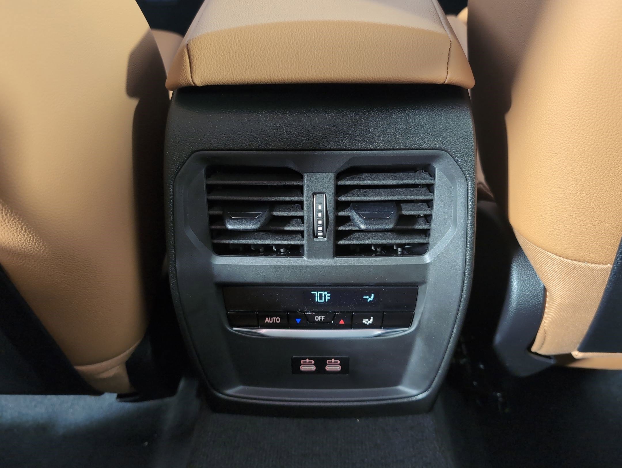 Used 2026 BMW 330i Sedan w/ M Sport Package image 29