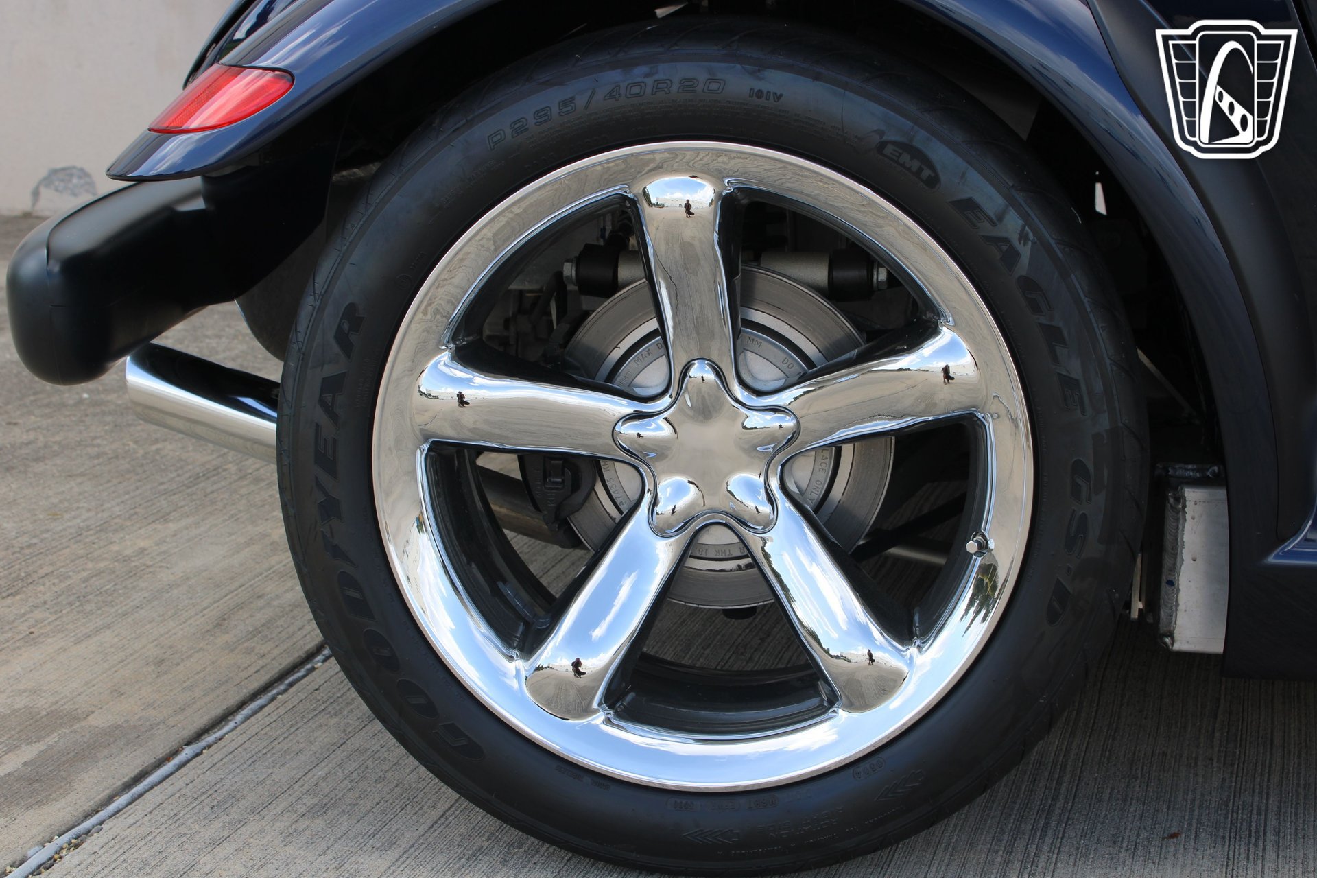 Used 2001 Chrysler Prowler RWD image 9