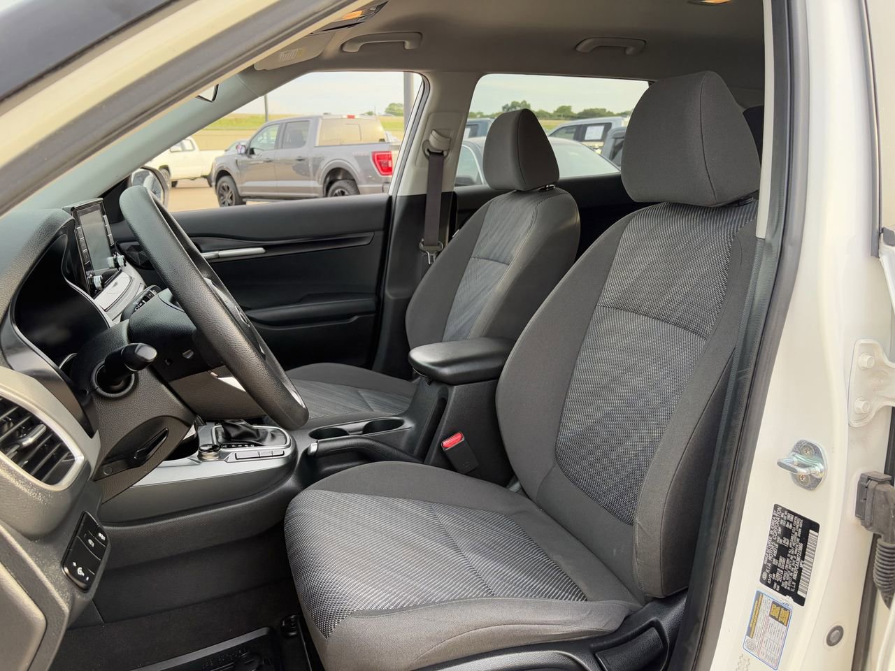 Used 2021 Kia Seltos LX AWD/4WD image 23