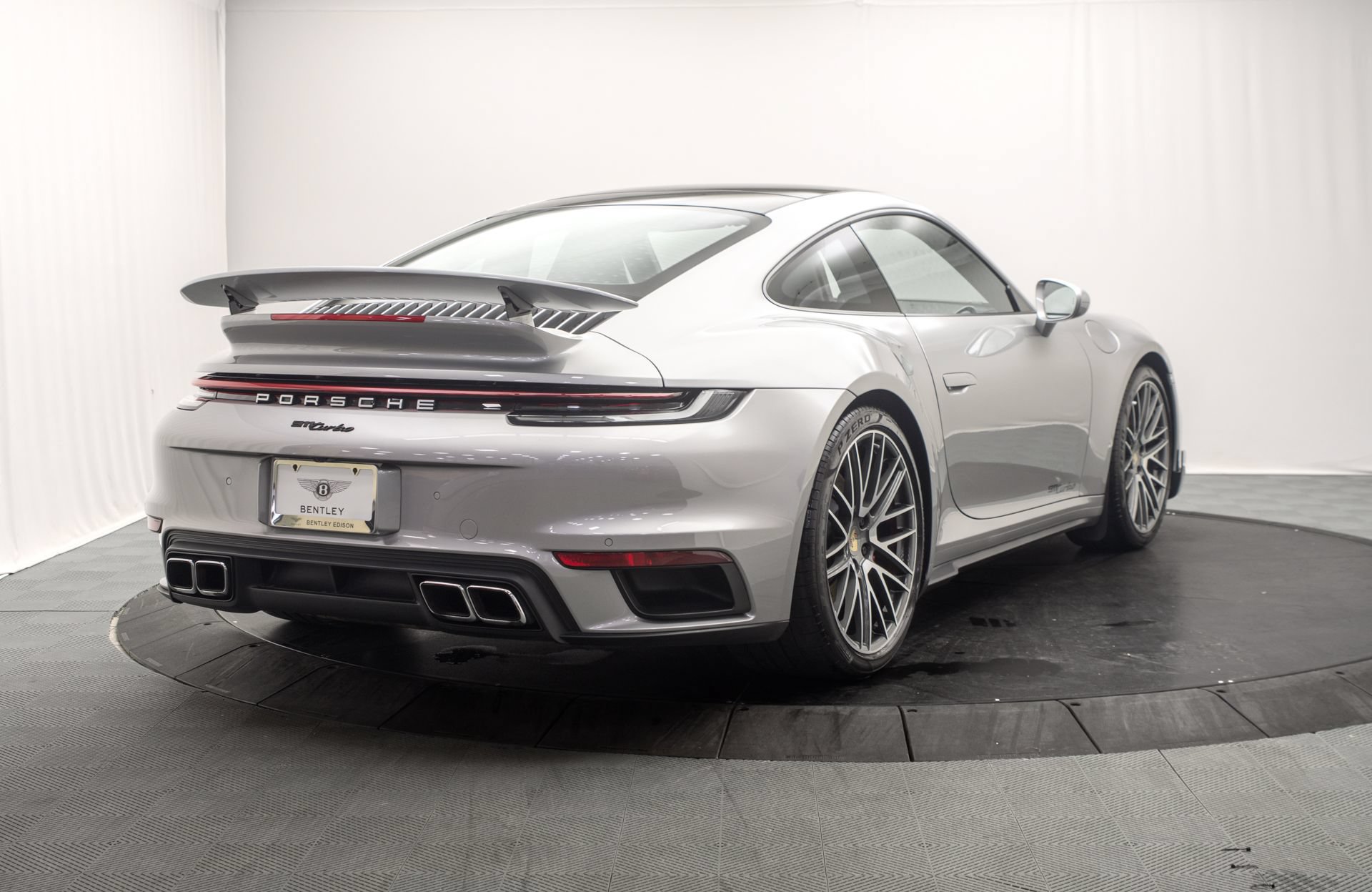 Used 2022 Porsche 911 Turbo AWD/4WD image 3