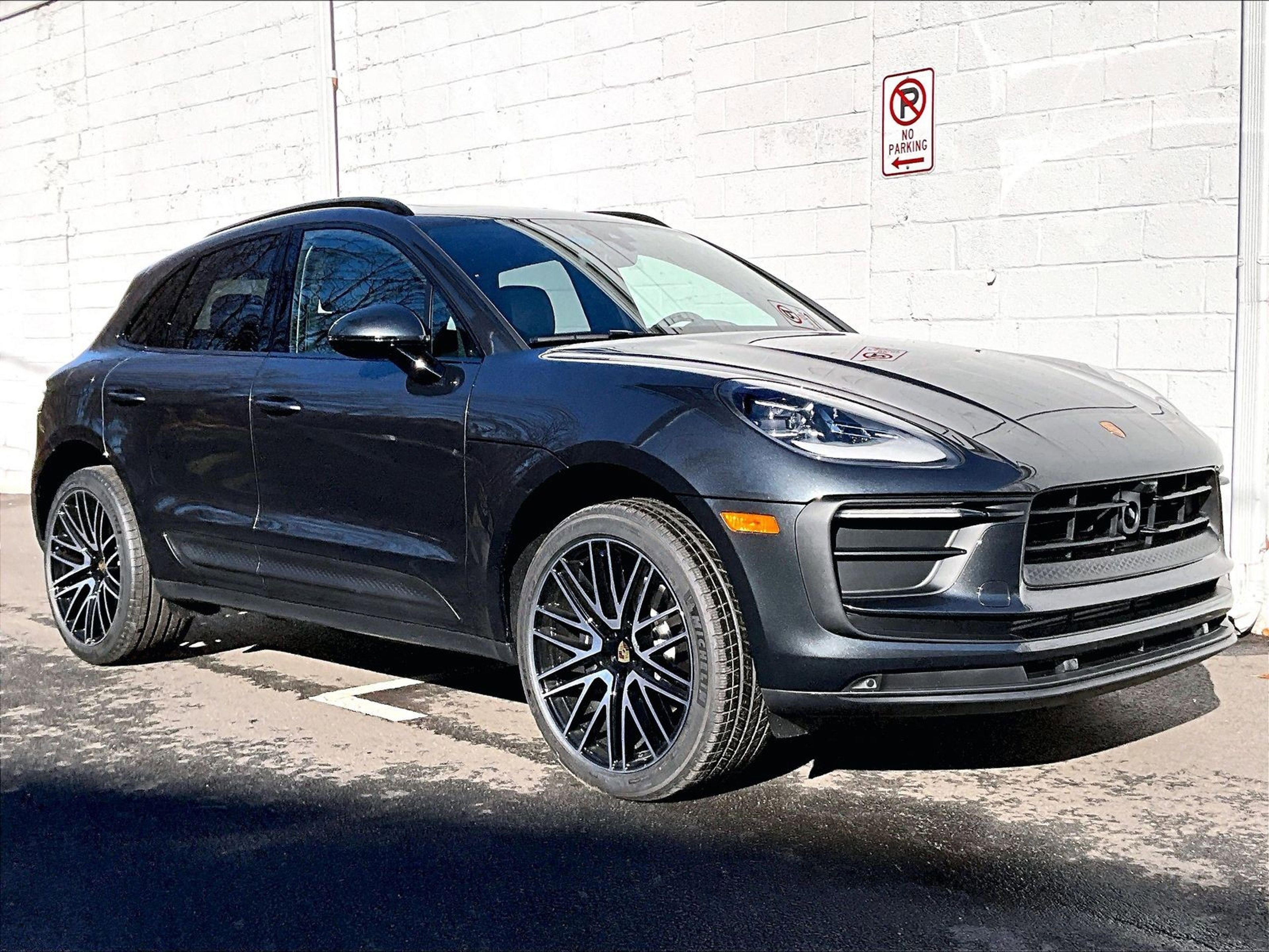 New 2026 Porsche Macan image 7