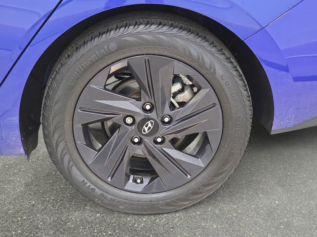 Used 2022 Hyundai Elantra SEL FWD image 32