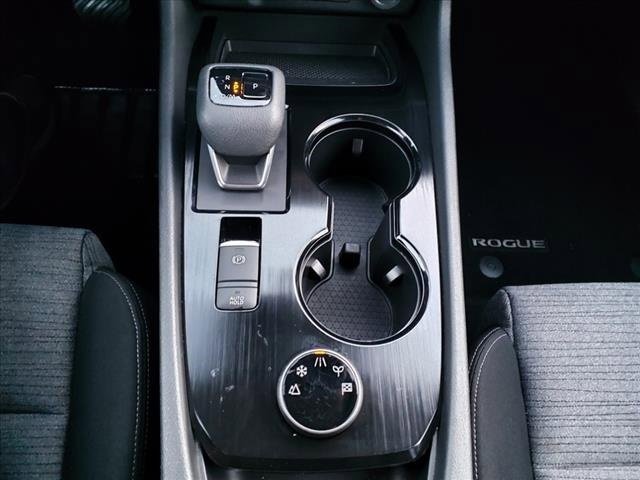 Used 2023 Nissan Rogue SV image 21