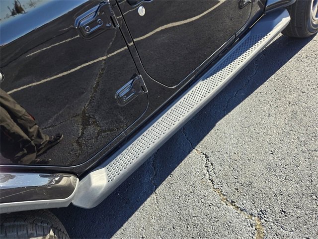 Used 2018 Jeep Wrangler Unlimited Sahara image 17