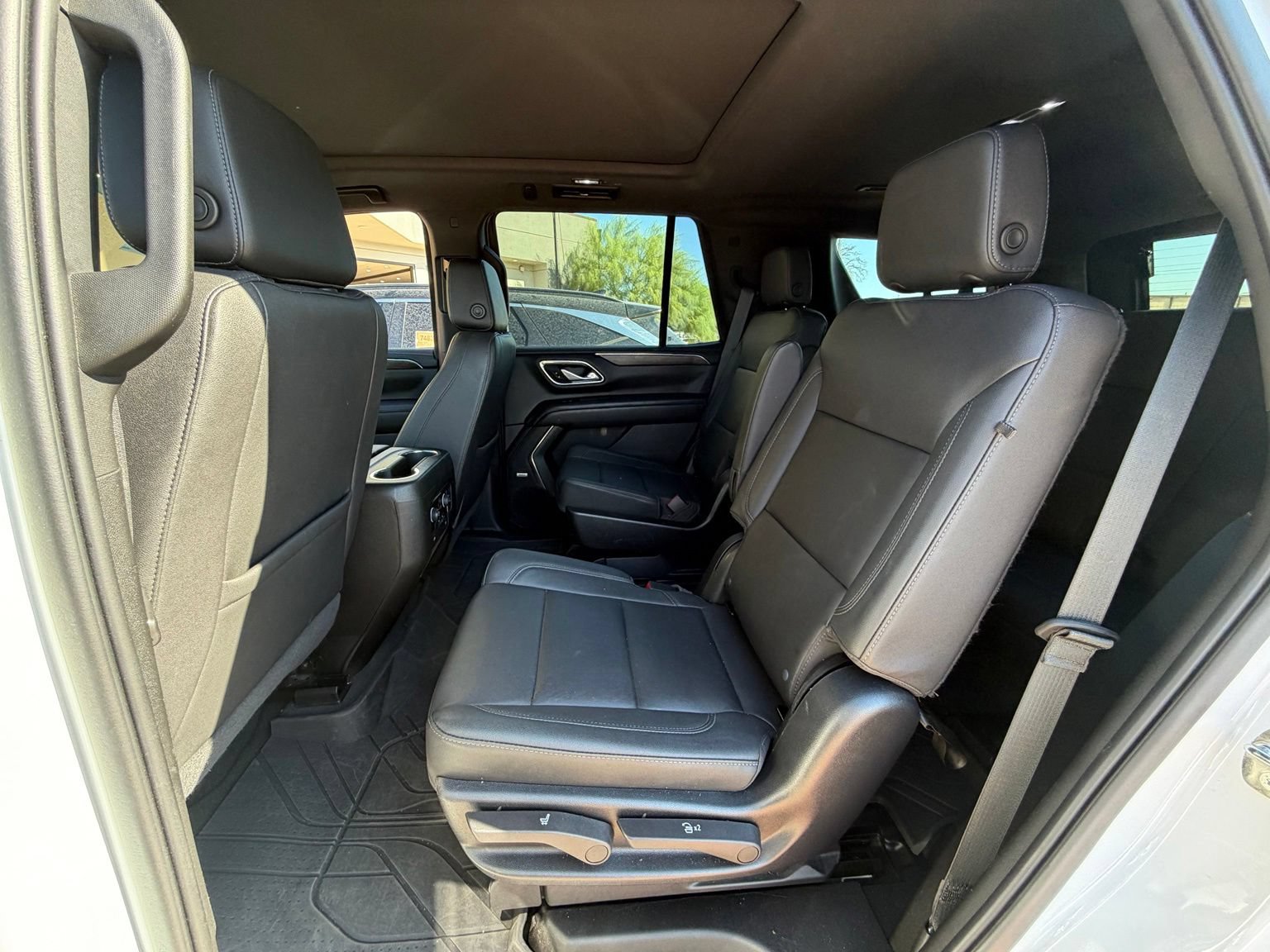 Used 2023 Chevrolet Tahoe Z71 AWD/4WD image 3