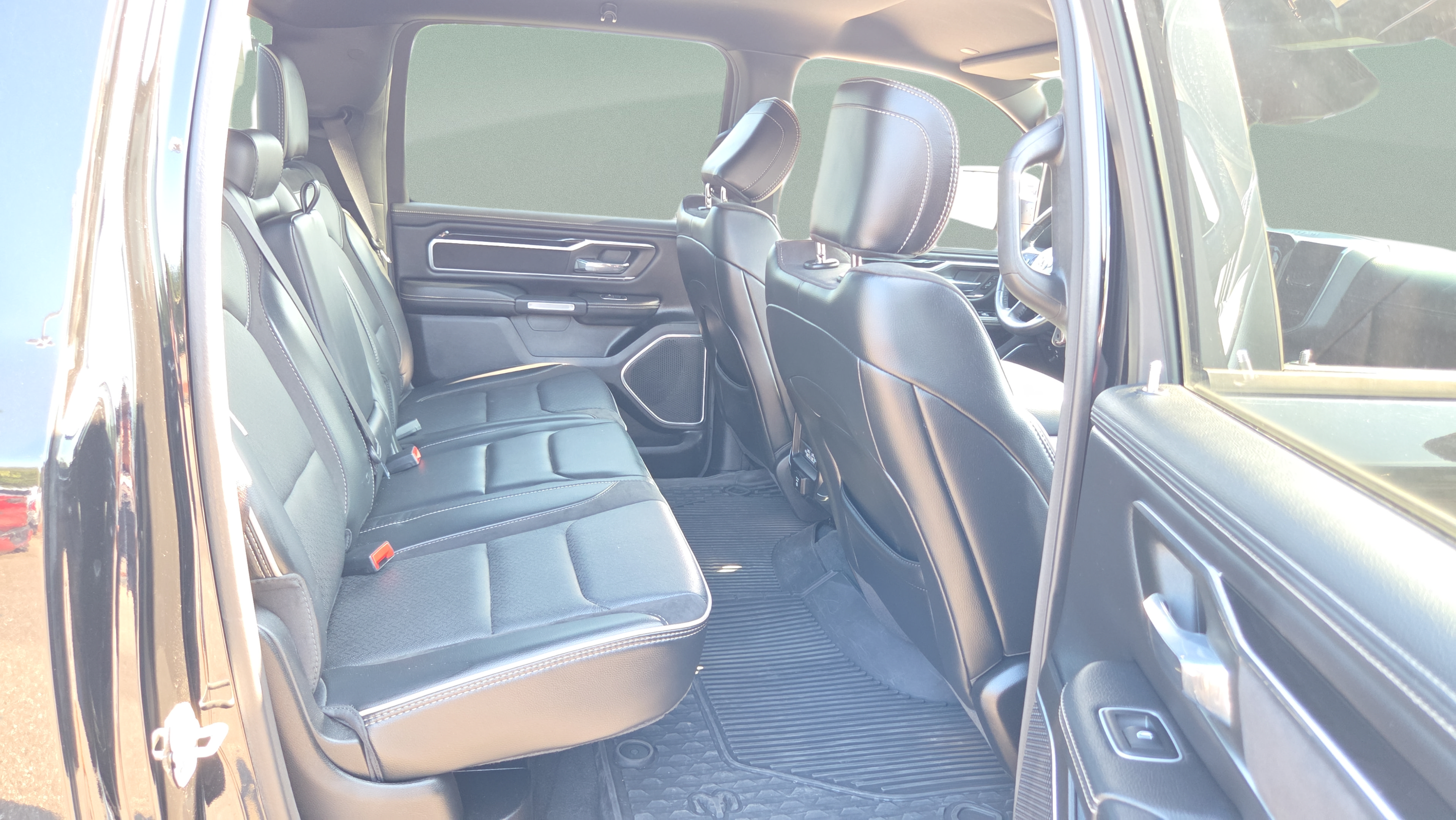 Used 2022 RAM 1500 Laramie w/ Sport Appearance Package RWD image 19