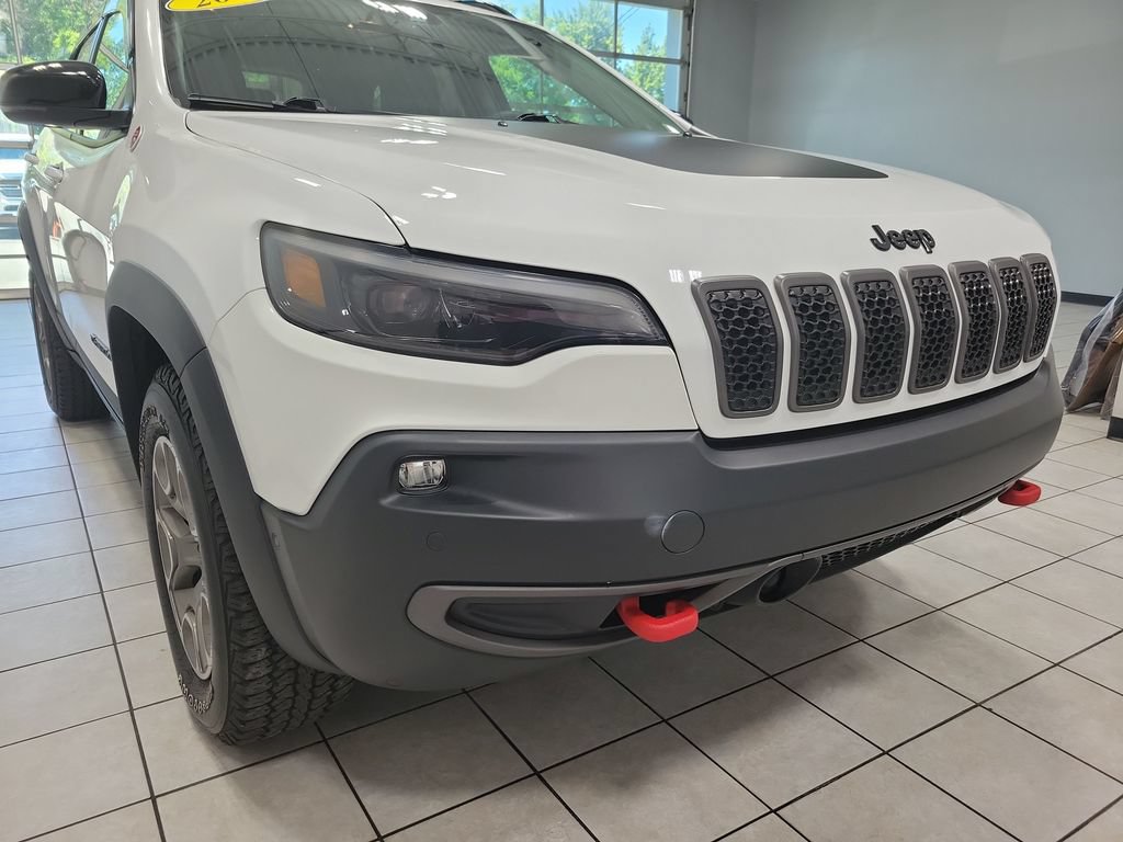 Used 2023 Jeep Cherokee Trailhawk AWD/4WD image 25