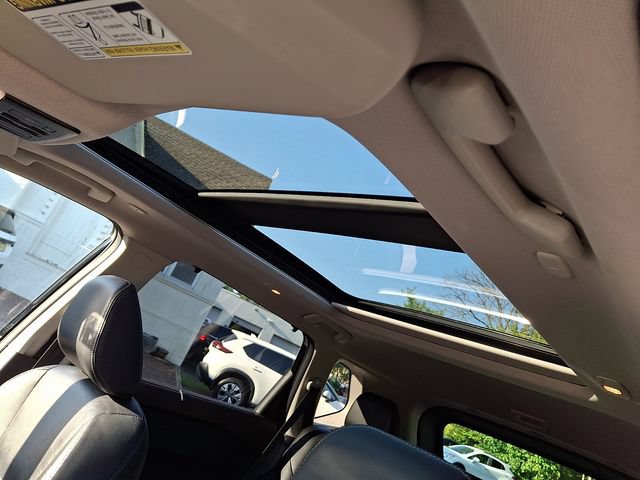 Used 2023 Nissan Rogue Platinum AWD/4WD image 15