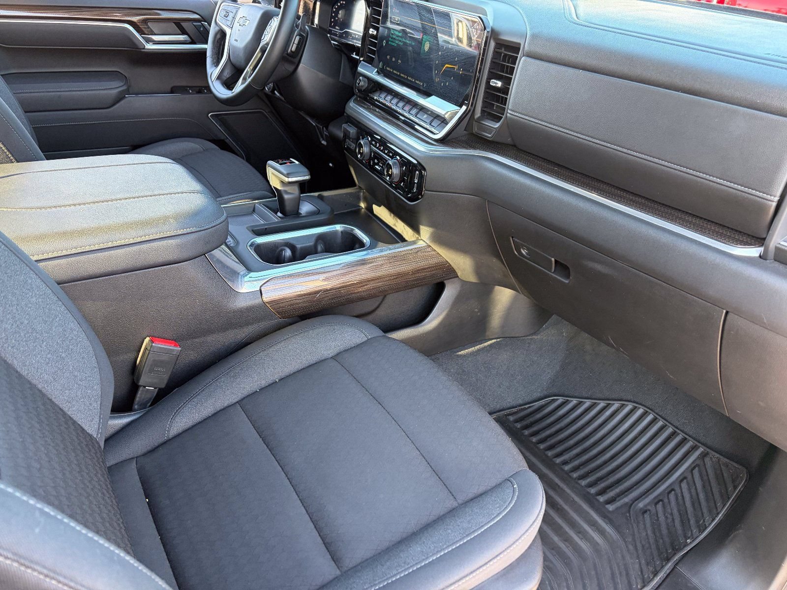Certified 2025 Chevrolet Silverado 1500 RST AWD/4WD image 13