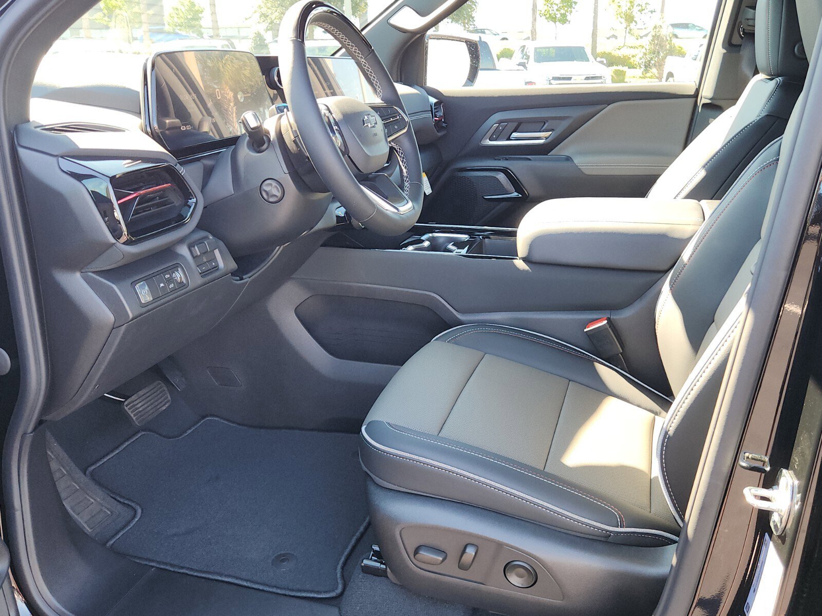 New 2026 Chevrolet Silverado EV Trail Boss w/ Premium Package image 4