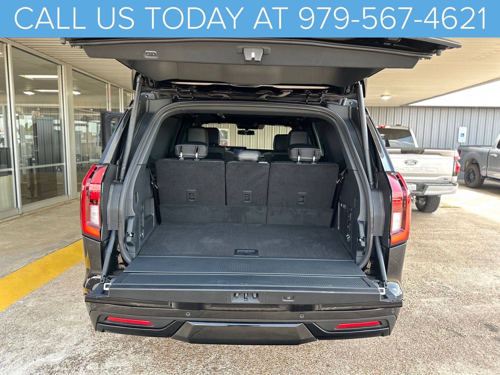 New 2025 Ford Expedition Platinum w/ Stealth Performance Package image 42