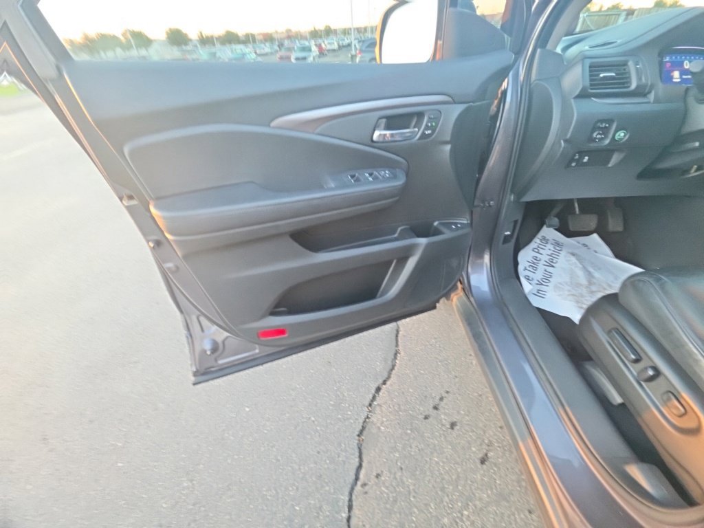 Certified 2021 Honda Pilot Special Edition image 12