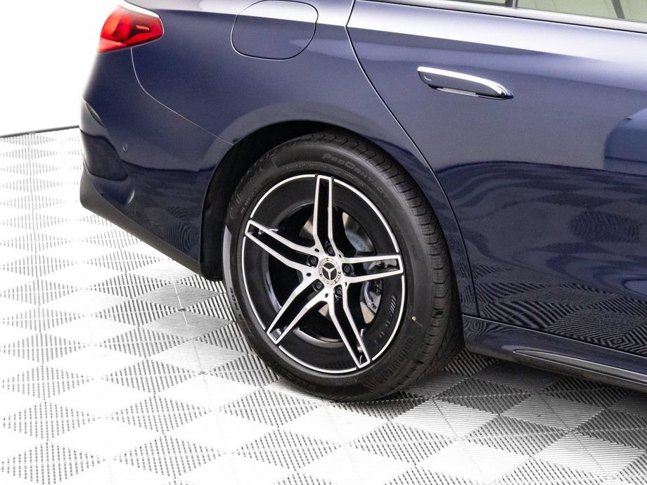 New 2026 Mercedes-Benz E 350 4MATIC Sedan image 37
