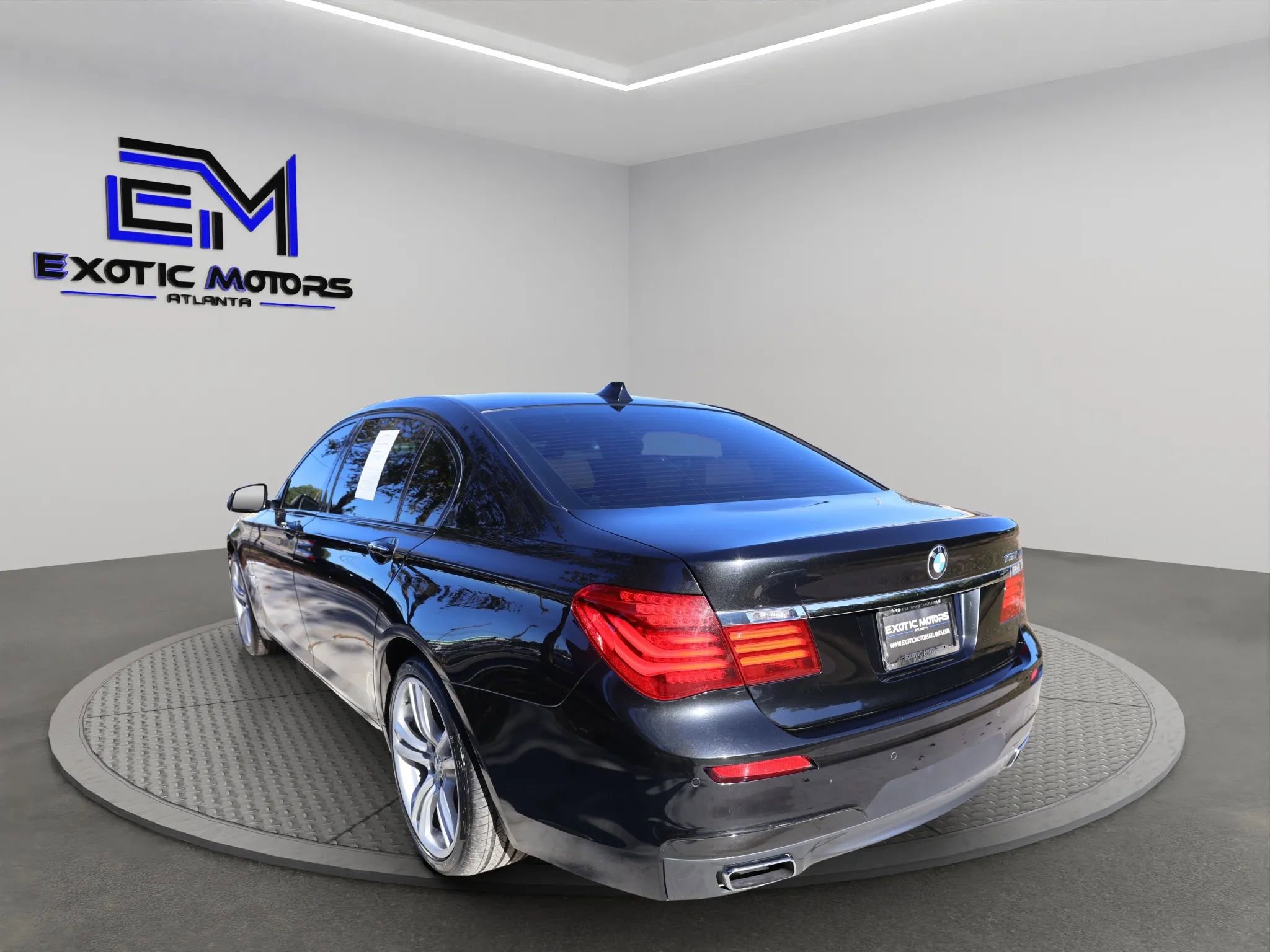Used 2014 BMW 750Li RWD image 3