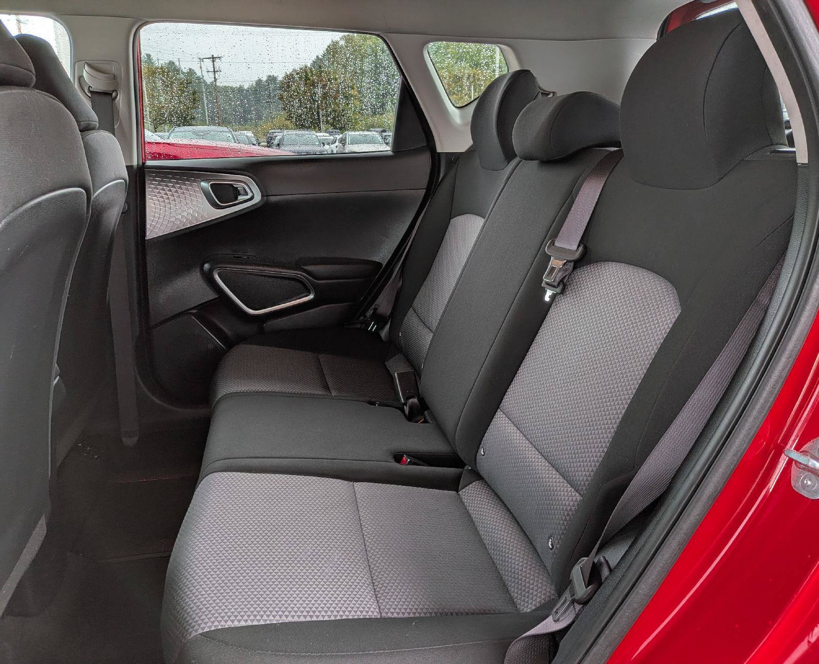 Used 2023 Kia Soul LX w/ LX Technology Package FWD image 19