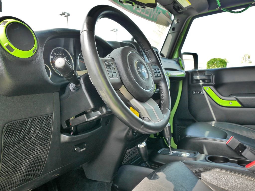 Used 2013 Jeep Wrangler Unlimited Sahara AWD/4WD image 22