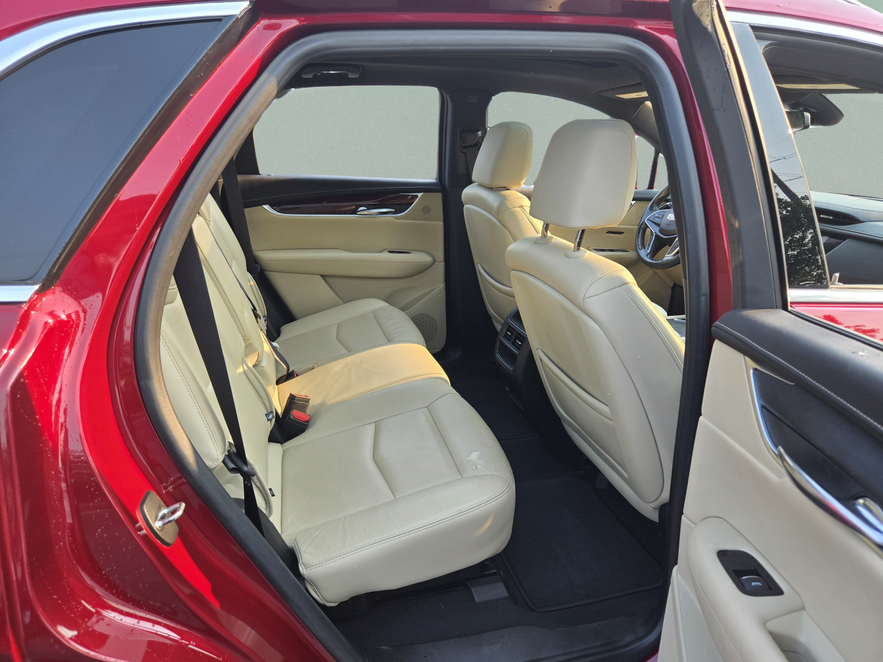 Used 2019 Cadillac XT5 Luxury FWD image 27