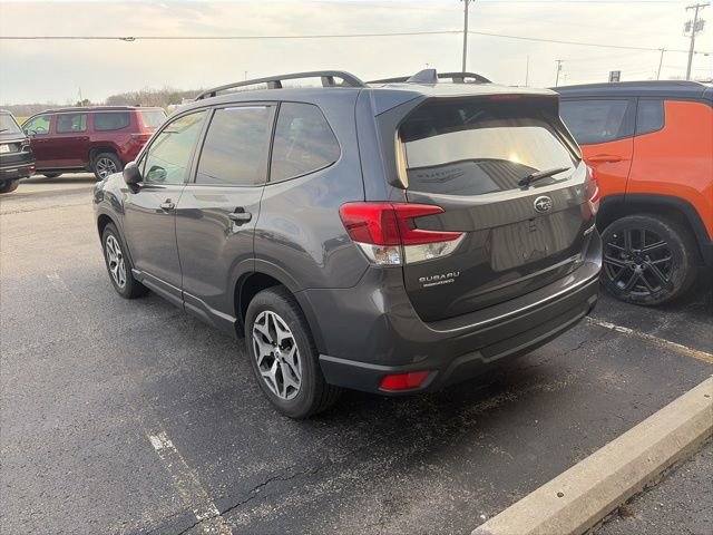 Used 2023 Subaru Forester Premium image 8