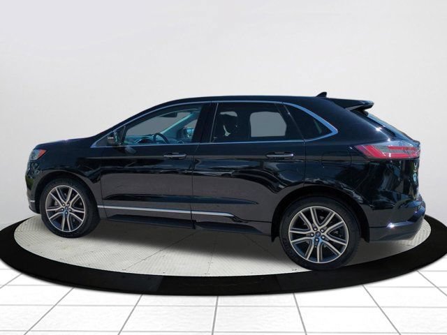 Used 2019 Ford Edge Titanium w/ Equipment Group 301A AWD/4WD image 5