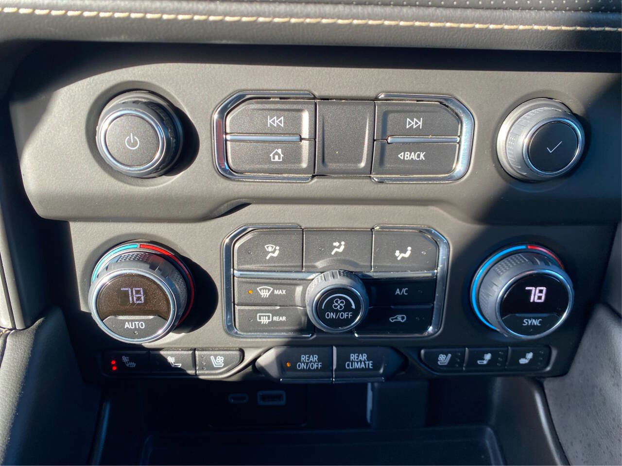 Used 2023 Chevrolet Tahoe Premier image 27