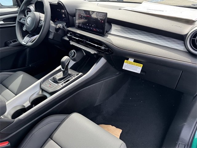 New 2025 Alfa Romeo Tonale w/ Premium Package image 8