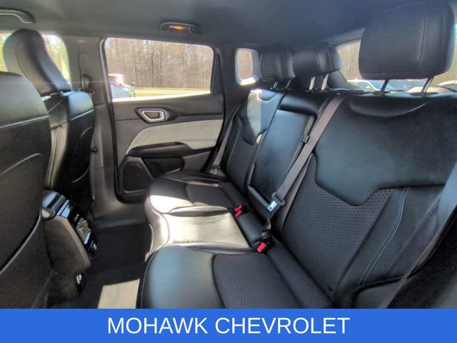 Used 2023 Jeep Compass Latitude AWD/4WD image 24