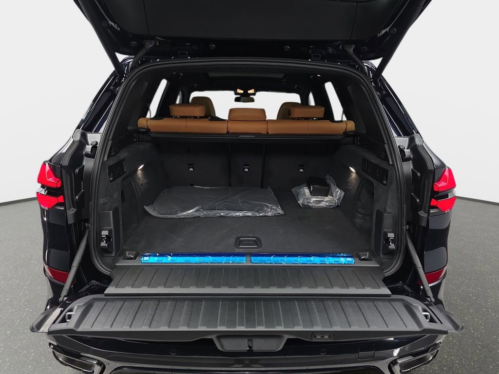 New 2026 BMW X5 xDrive50e w/ Executive Package image 12
