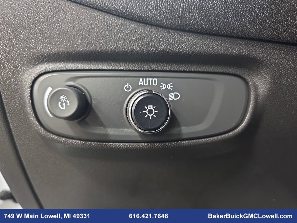 Used 2022 Chevrolet Equinox LT image 24