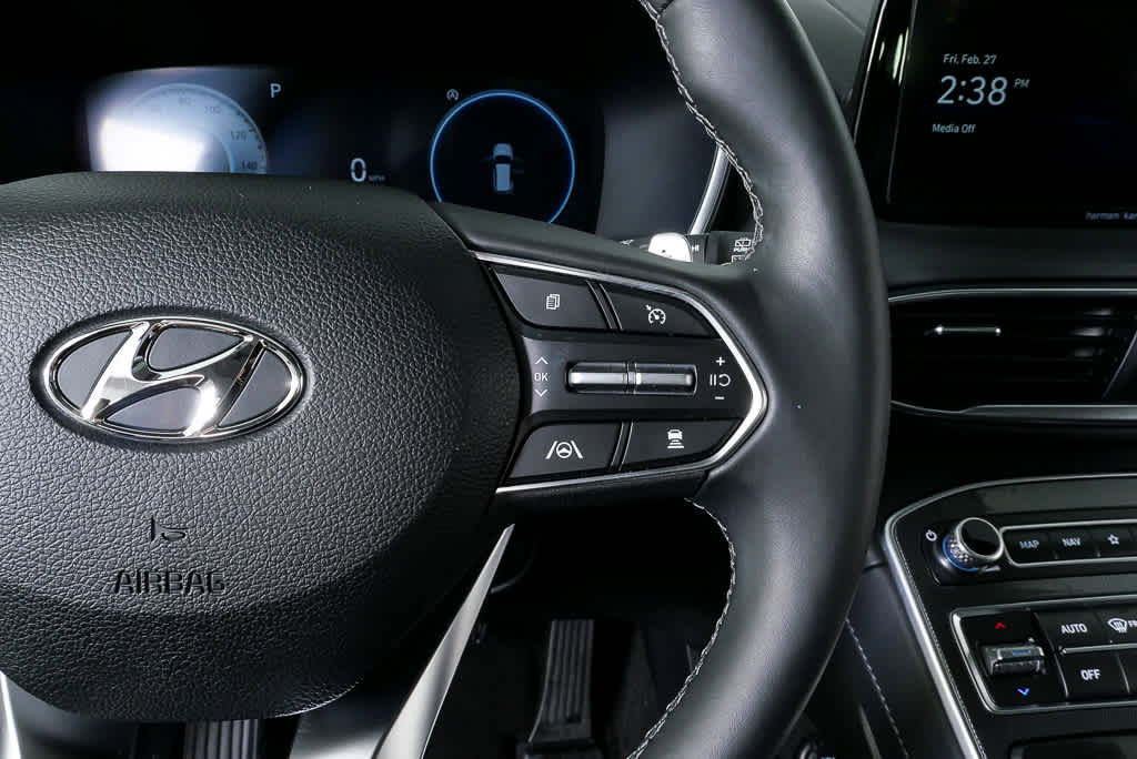 Used 2023 Hyundai Santa Fe Limited image 11