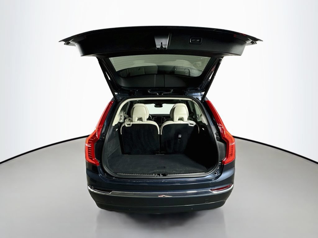 Used 2024 Volvo XC90 B6 Plus AWD/4WD image 35