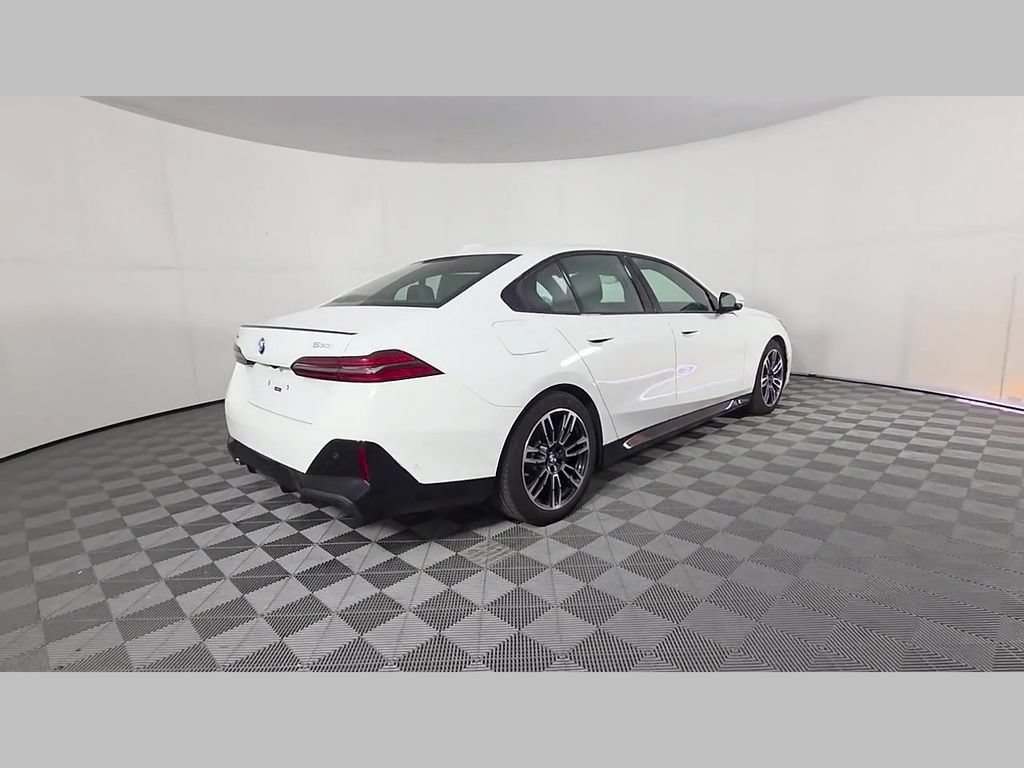 Used 2024 BMW 530i xDrive w/ M Sport Package AWD/4WD image 40