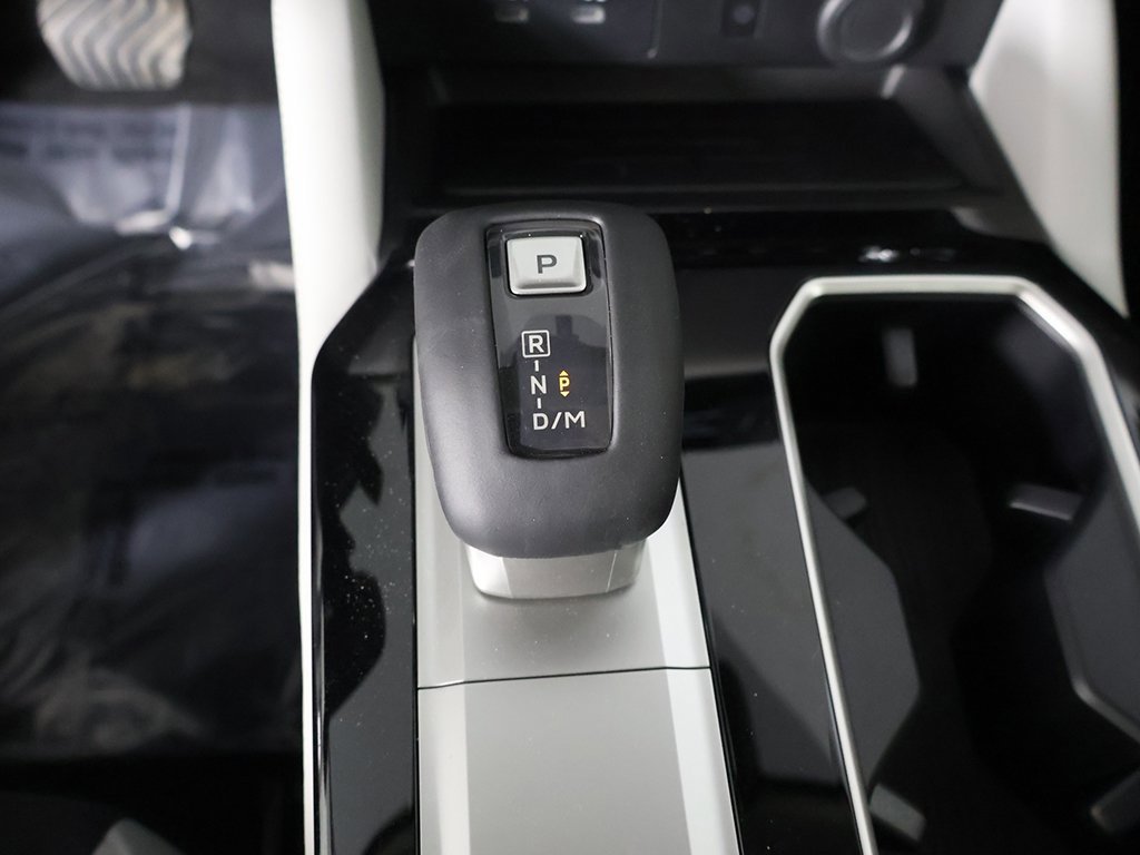 New 2026 Mitsubishi Outlander SE image 46