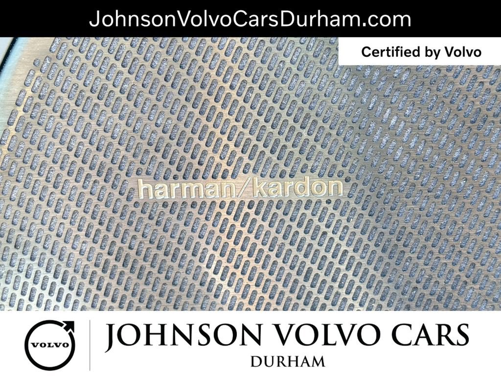 Used 2023 Volvo XC60 B5 Ultimate w/ Climate Package FWD image 23
