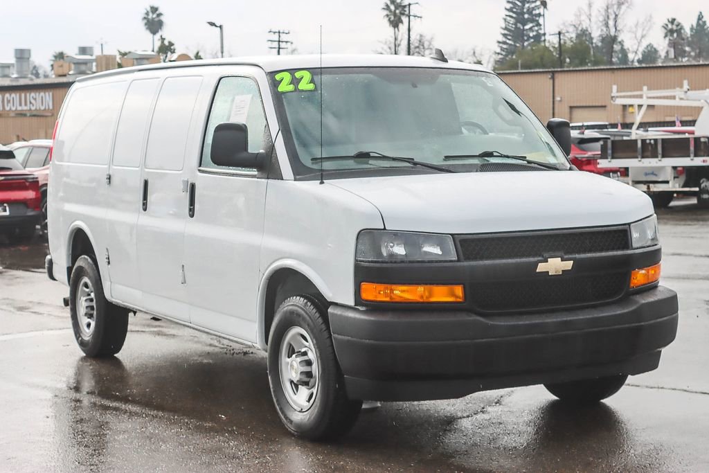 Used 2022 Chevrolet Express 3500 Work Van w/ Driver Convenience Package image 5