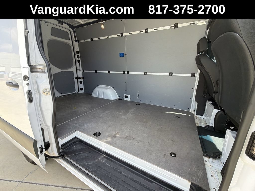 Used 2025 Mercedes-Benz Sprinter 2500 image 23