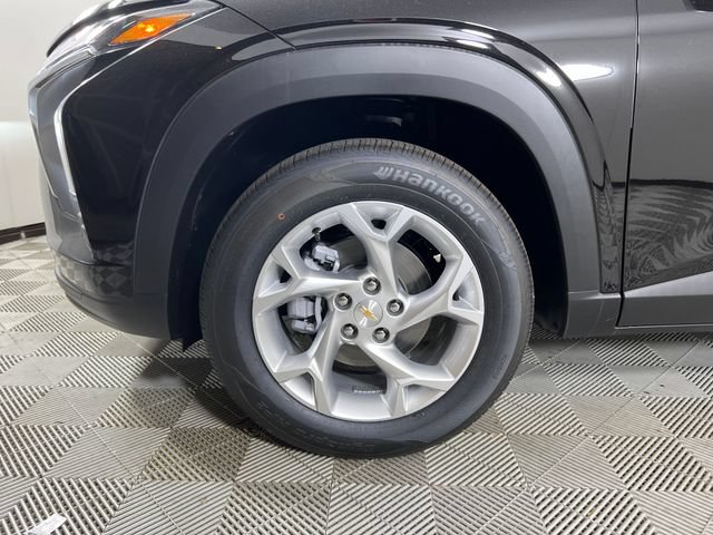 New 2026 Chevrolet Trax LS w/ LS Convenience Package FWD image 23