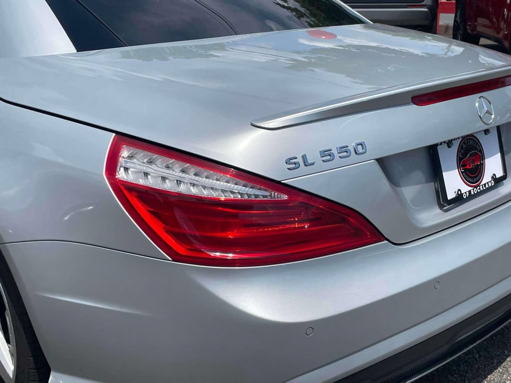 Used 2013 Mercedes-Benz SL 550 w/ Premium Pkg image 9