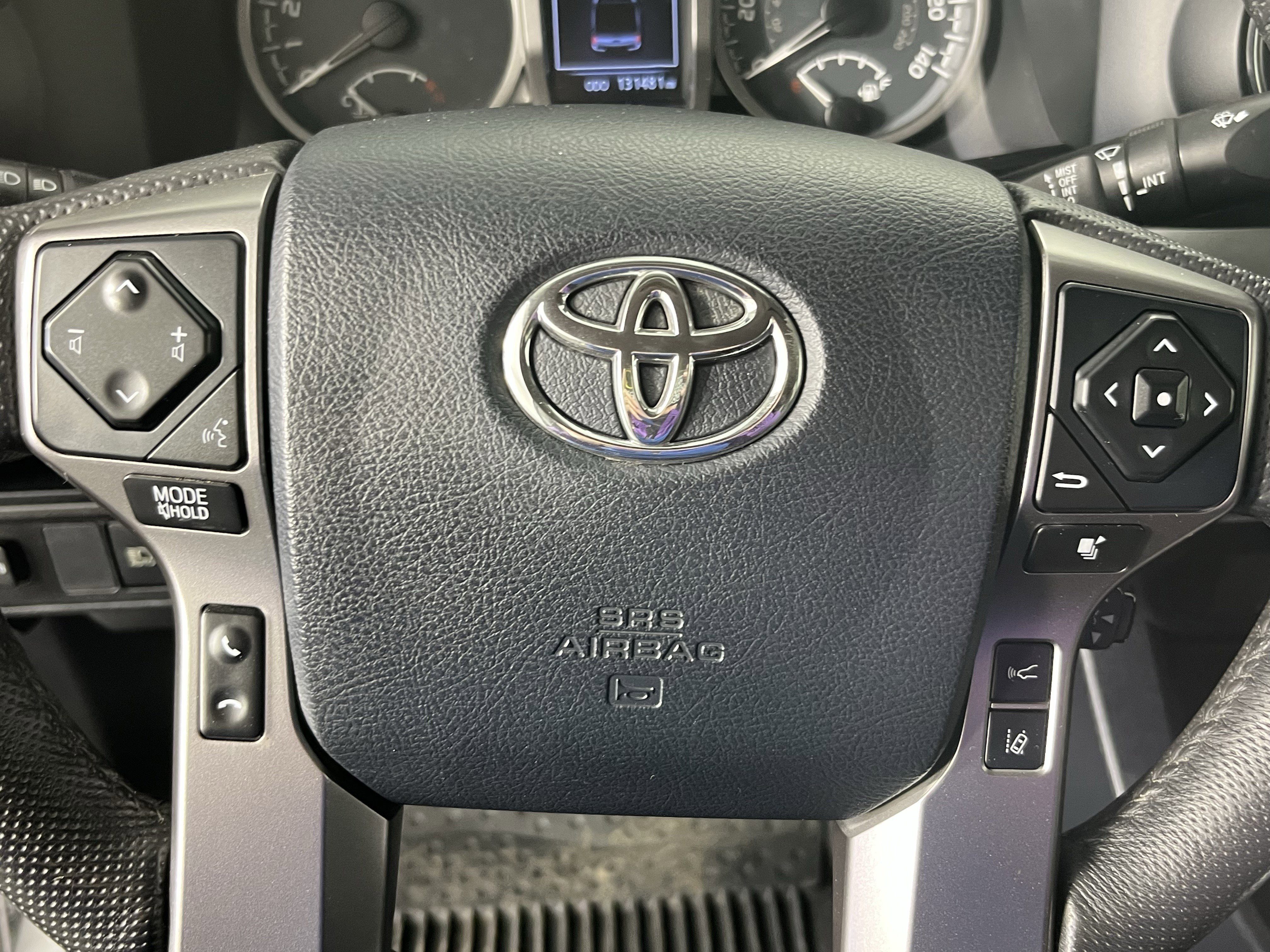 Used 2018 Toyota Tacoma SR5 image 18