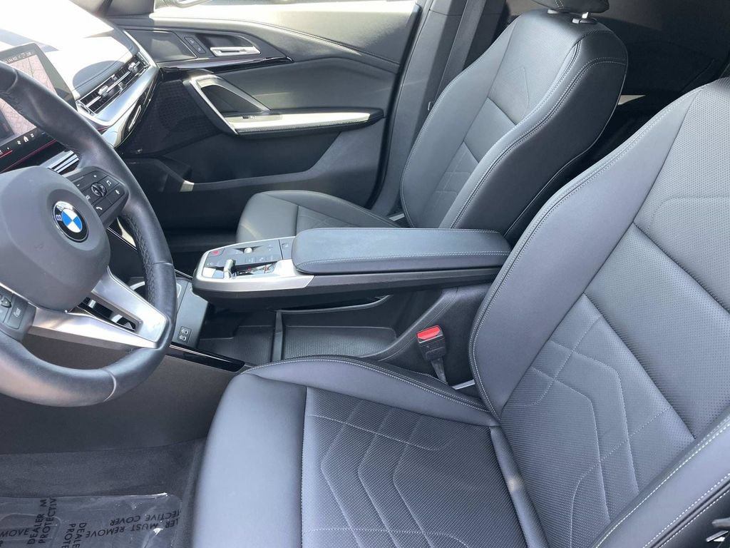 Used 2025 BMW X1 xDrive28i w/ Convenience Package AWD/4WD image 18